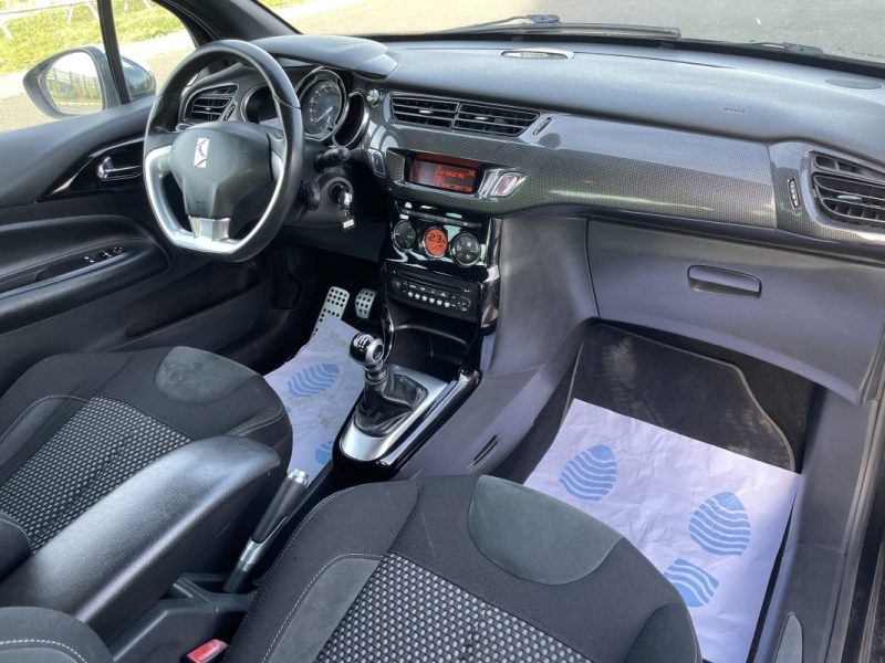Citroën DS3 1.6 THP 150 Sport Chic • 2010