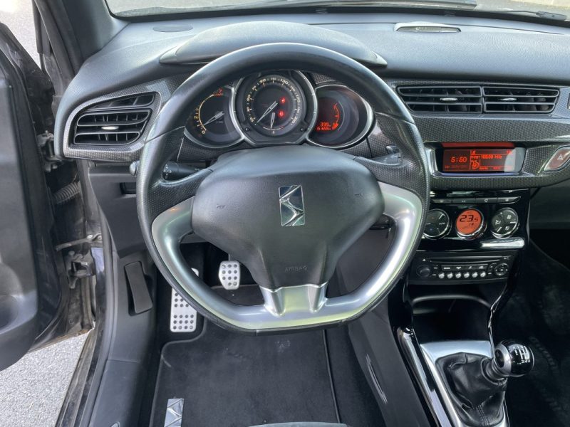 Citroën DS3 1.6 THP 150 Sport Chic • 2010