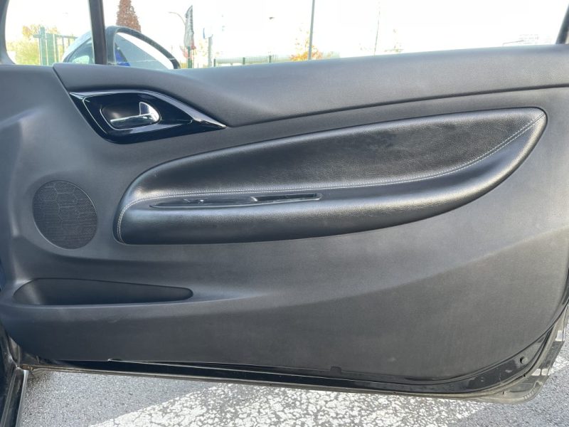 Citroën DS3 1.6 THP 150 Sport Chic • 2010