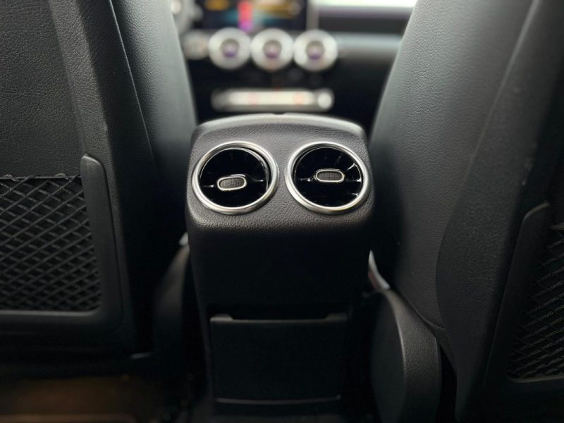 MERCEDES CLASSE A  IV 200 D AMG LINE 8G-DCT - GARANTIE