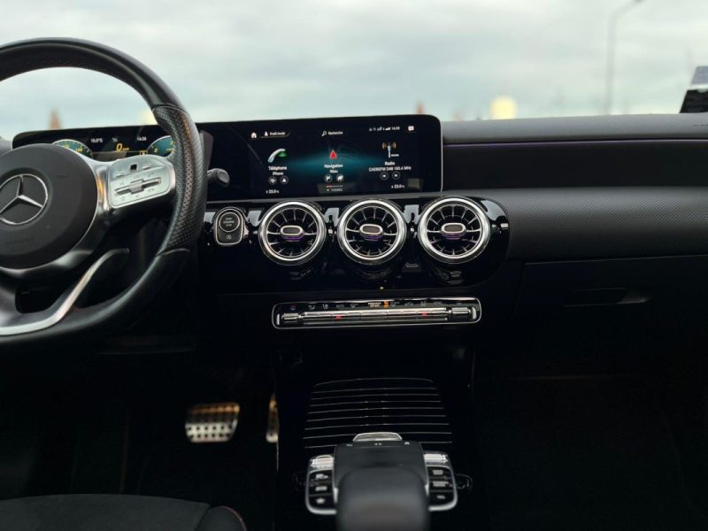 MERCEDES CLASSE A  IV 200 D AMG LINE 8G-DCT - GARANTIE