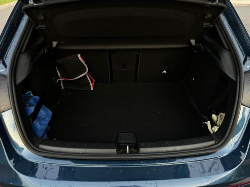 MERCEDES CLASSE A  IV 200 D AMG LINE 8G-DCT - GARANTIE