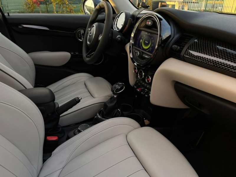 Mini Cooper S 2.0 192ch BVA6 – Pack Red Hot Chili – 5 portes