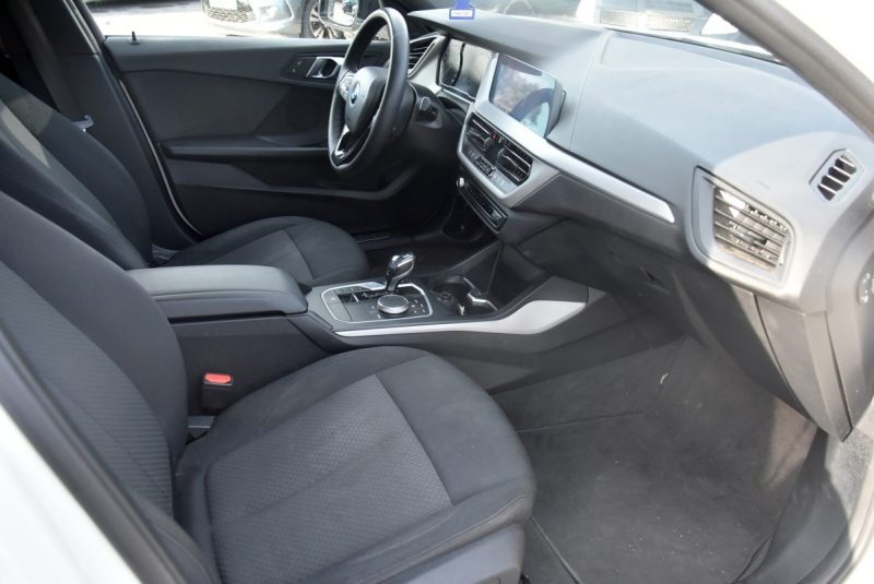 B.M.W. SERIE 1 F40 116D BUSINESS DESIGN DKG7 2020