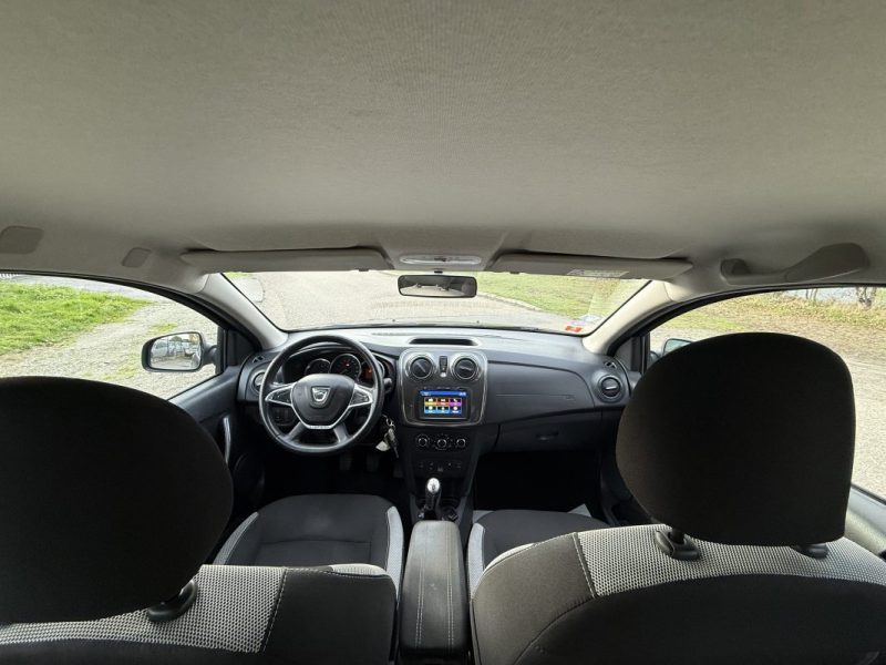 Dacia Sandero Stepway GPL 100ch – Navigation/GPS – Premier main – Attache-remorque