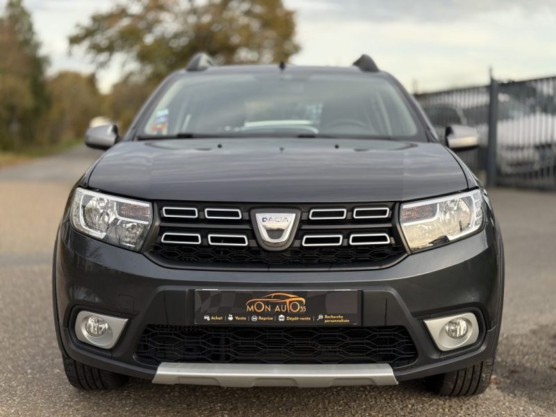 Dacia Sandero Stepway GPL 100ch – Navigation/GPS – Premier main – Attache-remorque