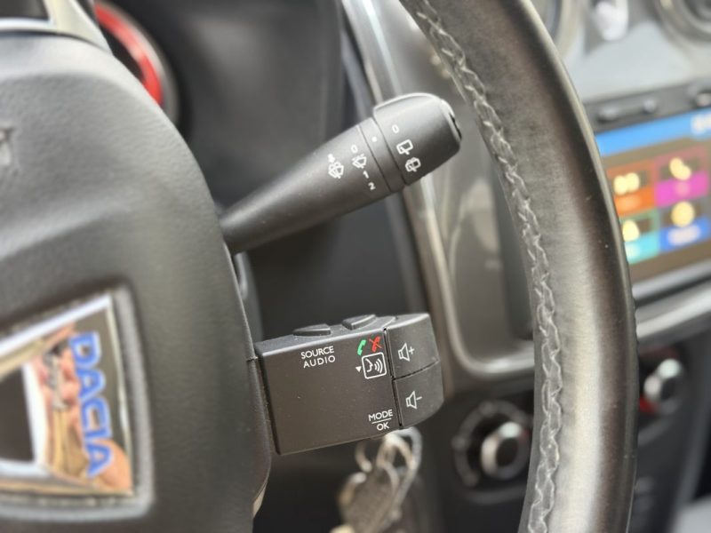 Dacia Sandero Stepway GPL 100ch – Navigation/GPS – Premier main – Attache-remorque