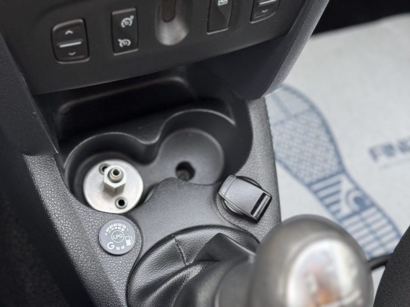 Dacia Sandero Stepway GPL 100ch – Navigation/GPS – Premier main – Attache-remorque