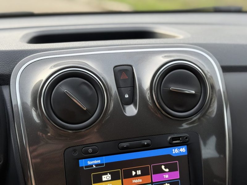 Dacia Sandero Stepway GPL 100ch – Navigation/GPS – Premier main – Attache-remorque