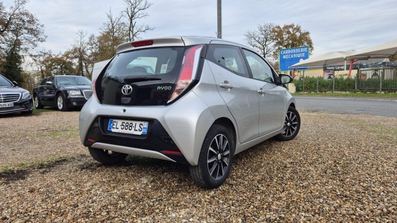 TOYOTA AYGO II 1.0 VVT-I 69 CH X-PLAY X-SHIFT 5P 