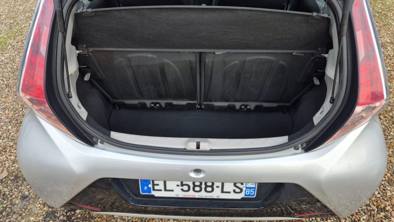 TOYOTA AYGO II 1.0 VVT-I 69 CH X-PLAY X-SHIFT 5P 