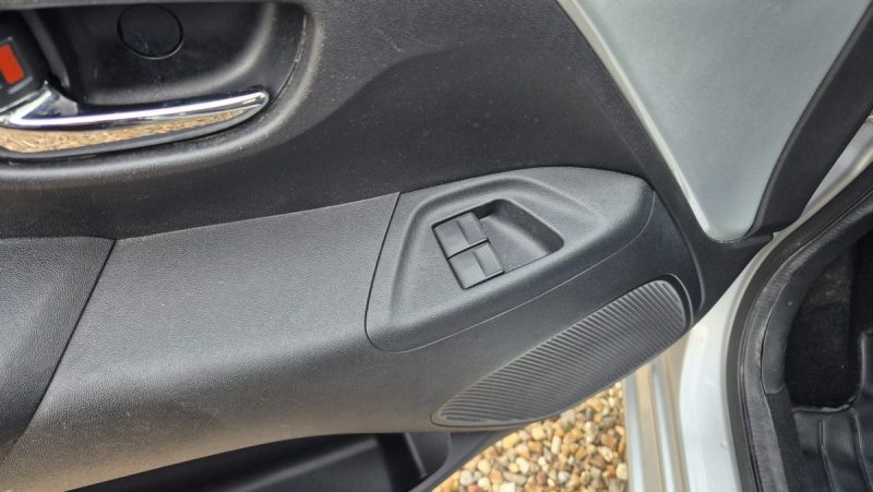 TOYOTA AYGO II 1.0 VVT-I 69 CH X-PLAY X-SHIFT 5P 