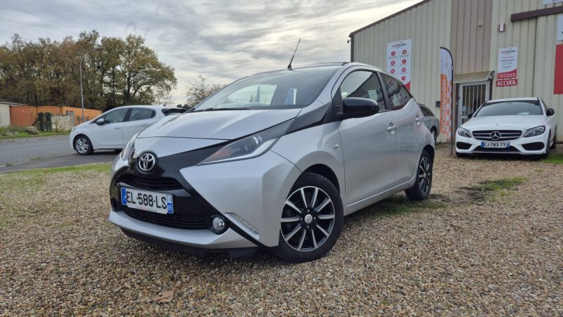 TOYOTA AYGO II 1.0 VVT-I 69 CH X-PLAY X-SHIFT 5P 
