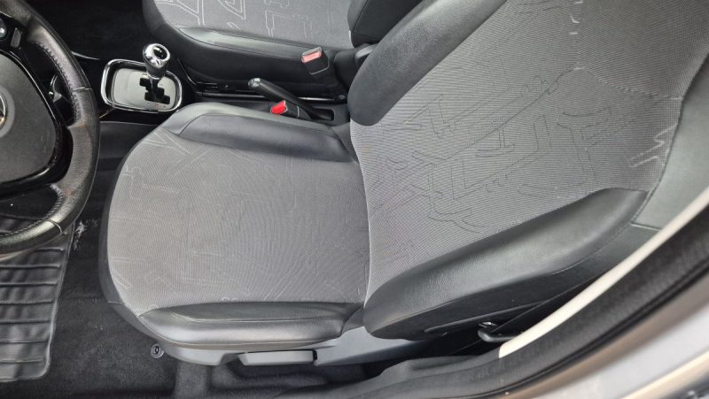 TOYOTA AYGO II 1.0 VVT-I 69 CH X-PLAY X-SHIFT 5P 