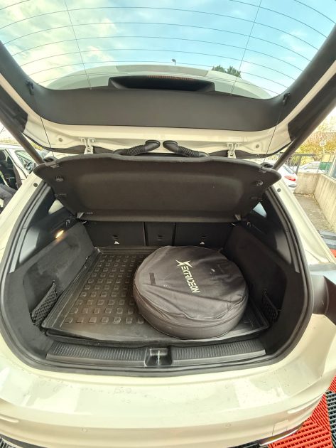 MERCEDES CLASSE B 180 AMG LINE 136CH - Entretien complet - Faible KM - PREMIERE MAIN 