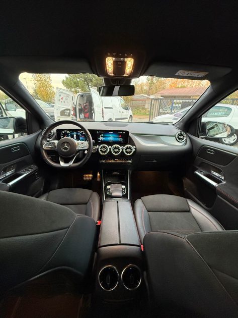 MERCEDES CLASSE B 180 AMG LINE 136CH - Entretien complet - Faible KM - PREMIERE MAIN 