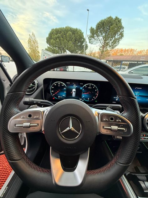 MERCEDES CLASSE B 180 AMG LINE 136CH - Entretien complet - Faible KM - PREMIERE MAIN 