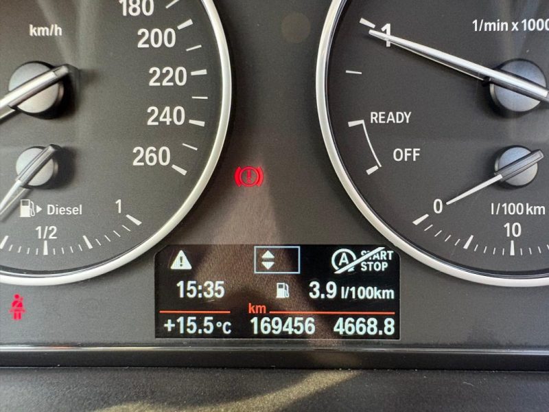 BMW Série 1 116d Première - 🌤 Toit ouvrant - 📱 Bluetooth - ✅ Reprise possible -✅Garantie 6 mois