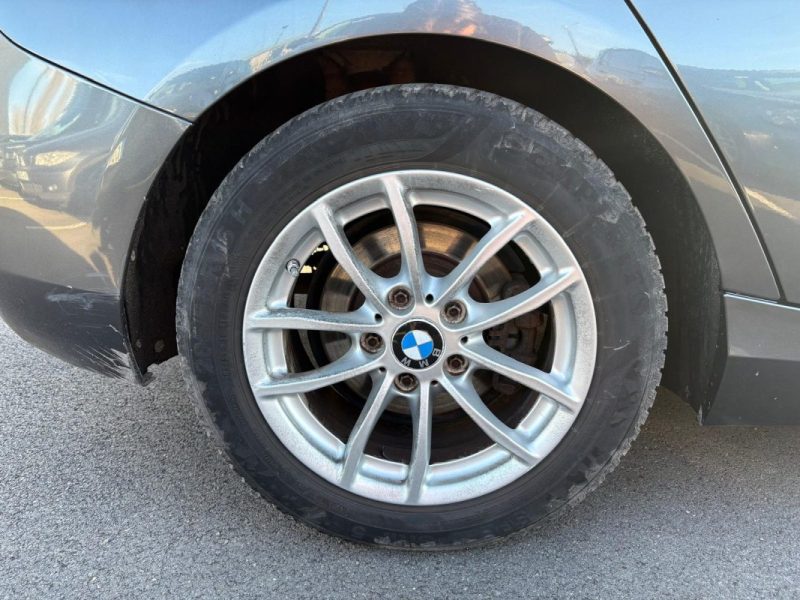 BMW Série 1 116d Première - 🌤 Toit ouvrant - 📱 Bluetooth - ✅ Reprise possible -✅Garantie 6 mois