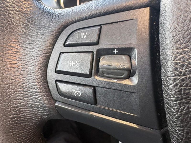 BMW Série 1 116d Première - 🌤 Toit ouvrant - 📱 Bluetooth - ✅ Reprise possible -✅Garantie 6 mois