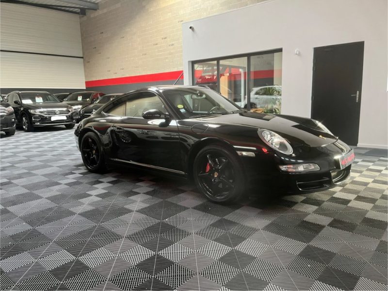 PORSCHE 911 TYPE 997 CARRERA 4 COUPE