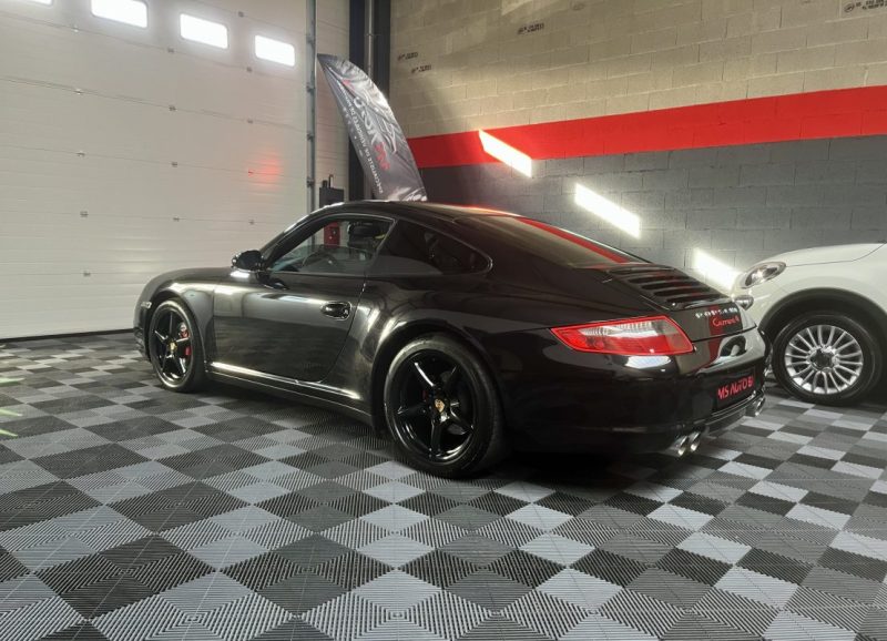 PORSCHE 911 TYPE 997 CARRERA 4 COUPE