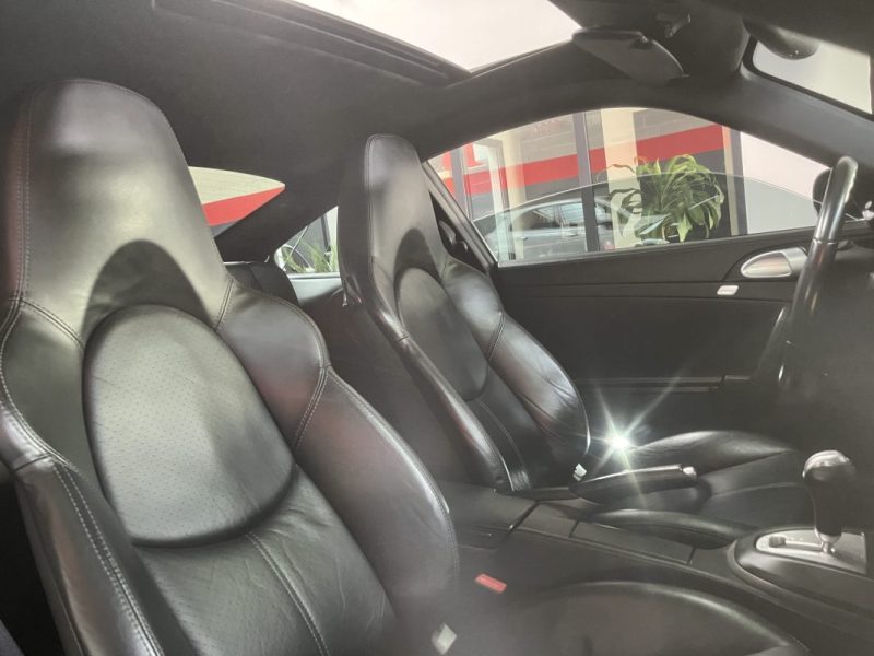 PORSCHE 911 TYPE 997 CARRERA 4 COUPE