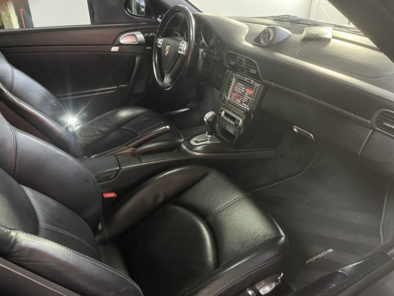 PORSCHE 911 TYPE 997 CARRERA 4 COUPE