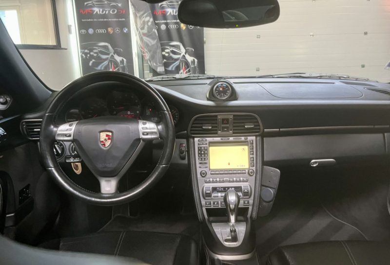 PORSCHE 911 TYPE 997 CARRERA 4 COUPE