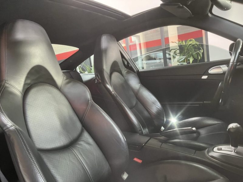PORSCHE 911 TYPE 997 CARRERA 4 COUPE