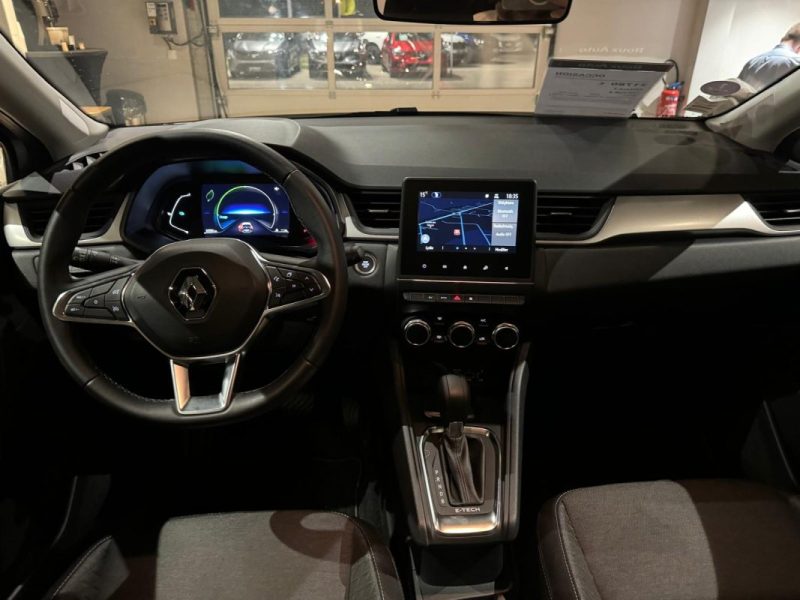 RENAULT CAPTUR II 1.6 E-TECH HYBRIDE 145 EVOLUTION / CAMERA + RADAR AV/AR 2023