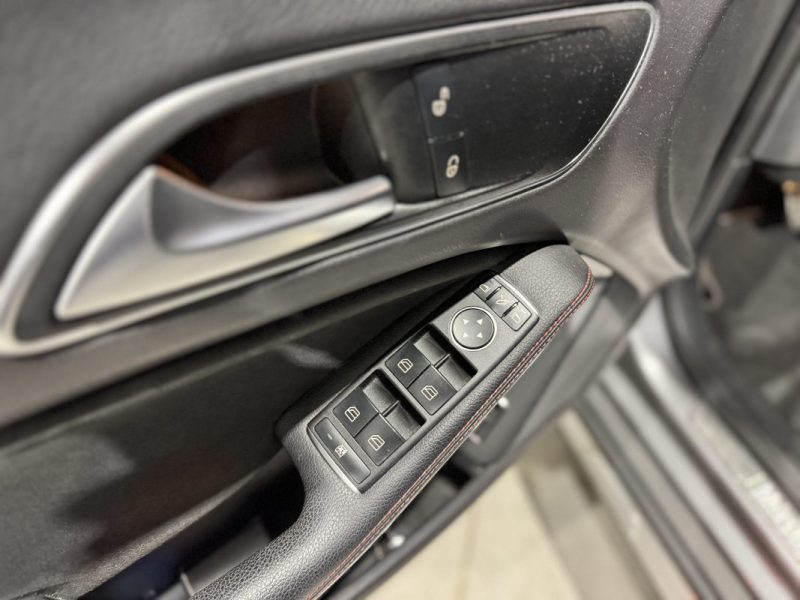 MERCEDES GLA 220 D 177CH FASCINATION 7G-DCT 4 MATIC MAGNO DESIGNO / SUIVI COMPLET 