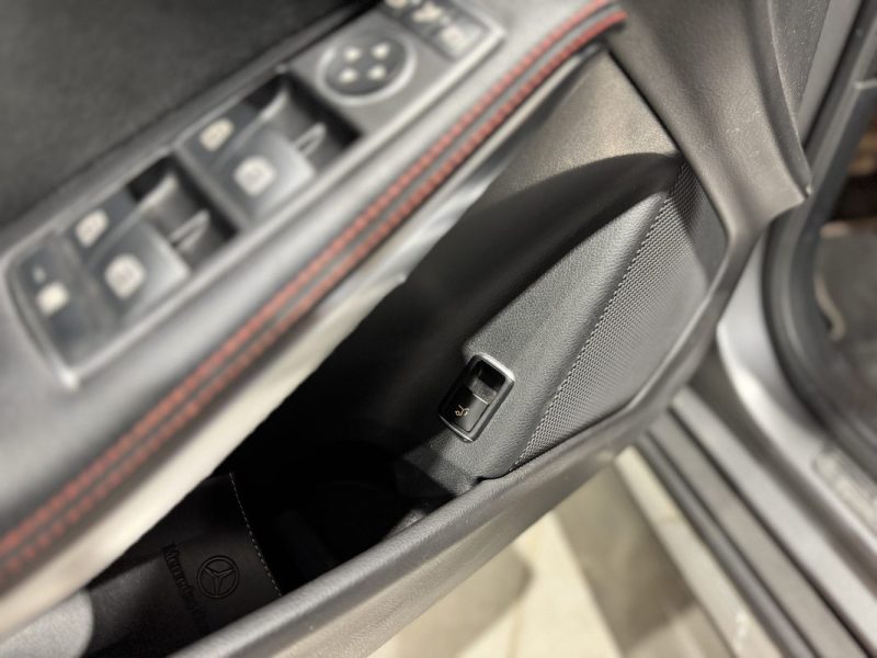 MERCEDES GLA 220 D 177CH FASCINATION 7G-DCT 4 MATIC MAGNO DESIGNO / SUIVI COMPLET 