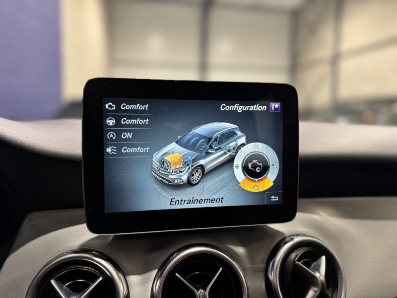 MERCEDES GLA 220 D 177CH FASCINATION 7G-DCT 4 MATIC MAGNO DESIGNO / SUIVI COMPLET 