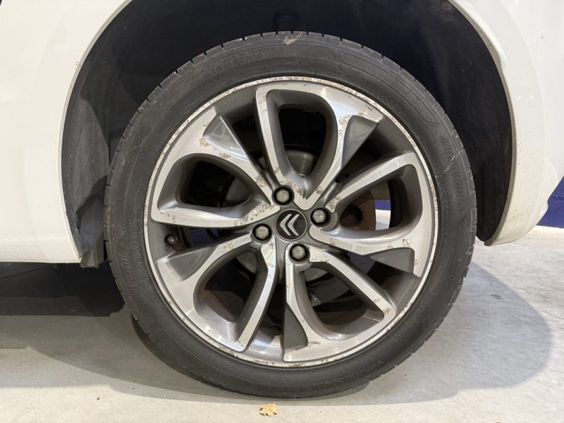 CITROEN DS4 1.6 HDI 114ch AIRDREAM SOCHIC BVA 6 / COURROIE DISTRIBUTION OK 