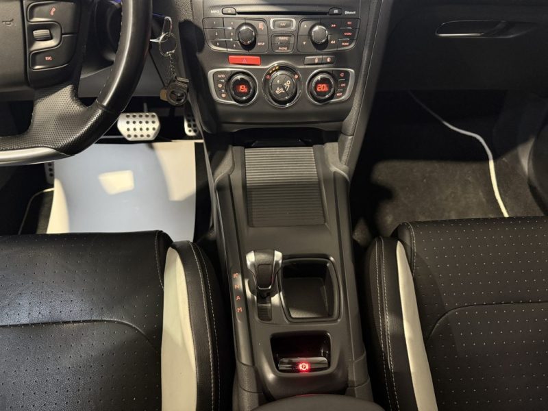 CITROEN DS4 1.6 HDI 114ch AIRDREAM SOCHIC BVA 6 / COURROIE DISTRIBUTION OK 