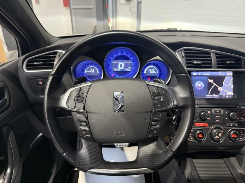 CITROEN DS4 1.6 HDI 114ch AIRDREAM SOCHIC BVA 6 / COURROIE DISTRIBUTION OK 