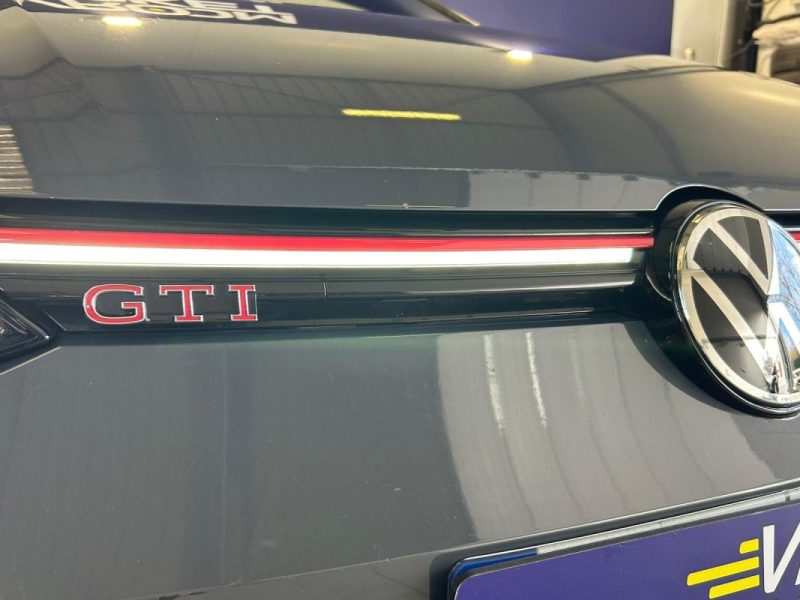 VOLKSWAGEN GOLF VIII 2.0 TSI 300CH GTI CLUBSPORT DSG7 TOIT OUVRANT / SUIVI COMPLET VW 2021