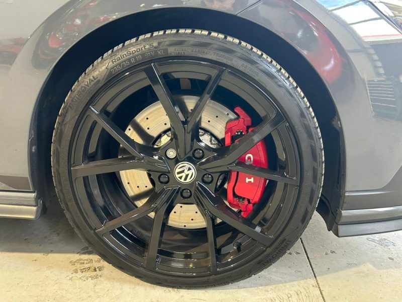 VOLKSWAGEN GOLF VIII 2.0 TSI 300CH GTI CLUBSPORT DSG7 TOIT OUVRANT / SUIVI COMPLET VW 2021