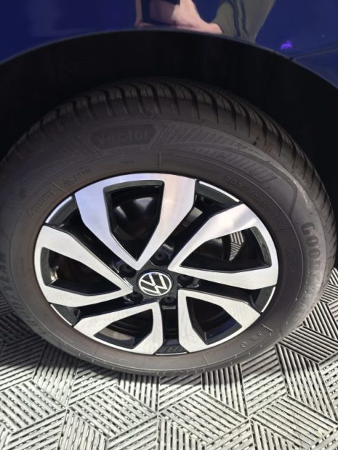 VOLKSWAGEN VW TOURAN 3 2.0 TDI 150 CV FINITION ACTIVE - BOITE AUTO DSG7 - 7 PLACES  2.0 TDI 150CH ACTIVE DSG7 7 PLACES 2022