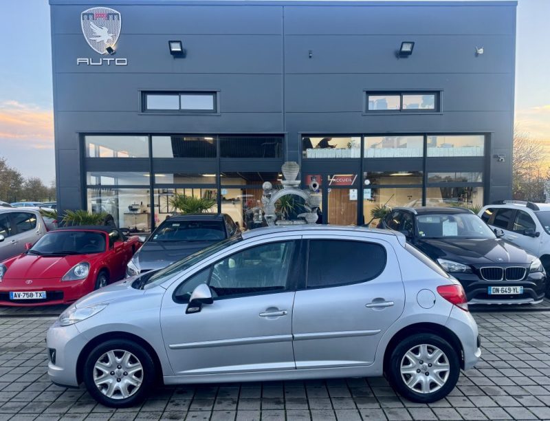 PEUGEOT 207 1.4E 90CH PREMIUM 2-TRONIC 2009