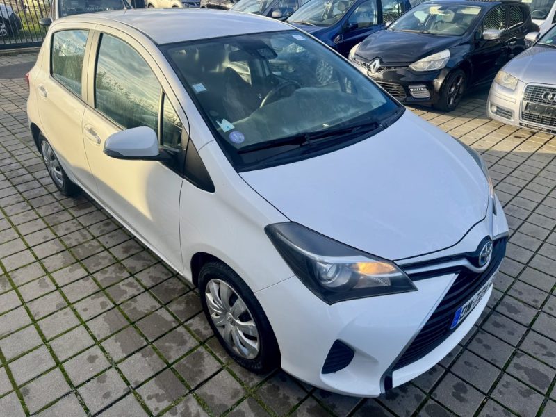 TOYOTA YARIS HSD 1.5 100ch FRANCE ATTITUDE 5P HYBRIDE  2015