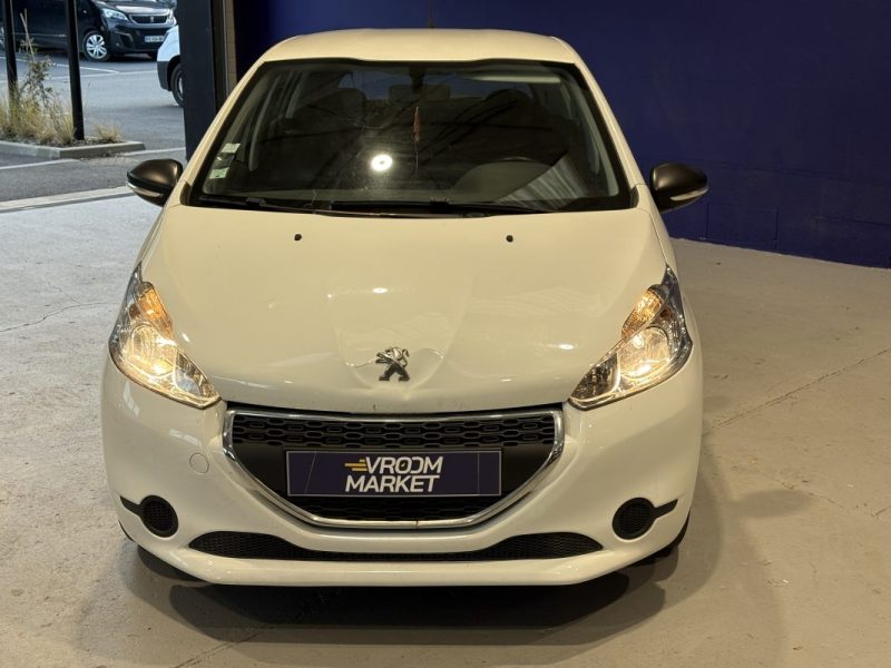 PEUGEOT 208 Société 2 places 1.4 HDI 68ch - idéal jeune permis - tva récupérable 