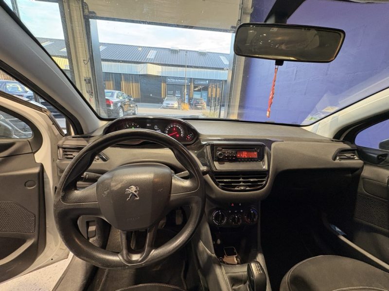 PEUGEOT 208 Société 2 places 1.4 HDI 68ch - idéal jeune permis - tva récupérable 