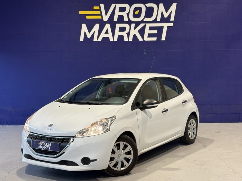 PEUGEOT 208 Société 2 places 1.4 HDI 68ch - idéal jeune permis - tva récupérable 