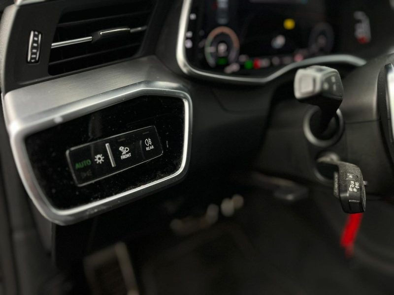 AUDI A7 SB 55 TFSI-E COMPETITION QUATTRO S TRONIC - GARANTIE