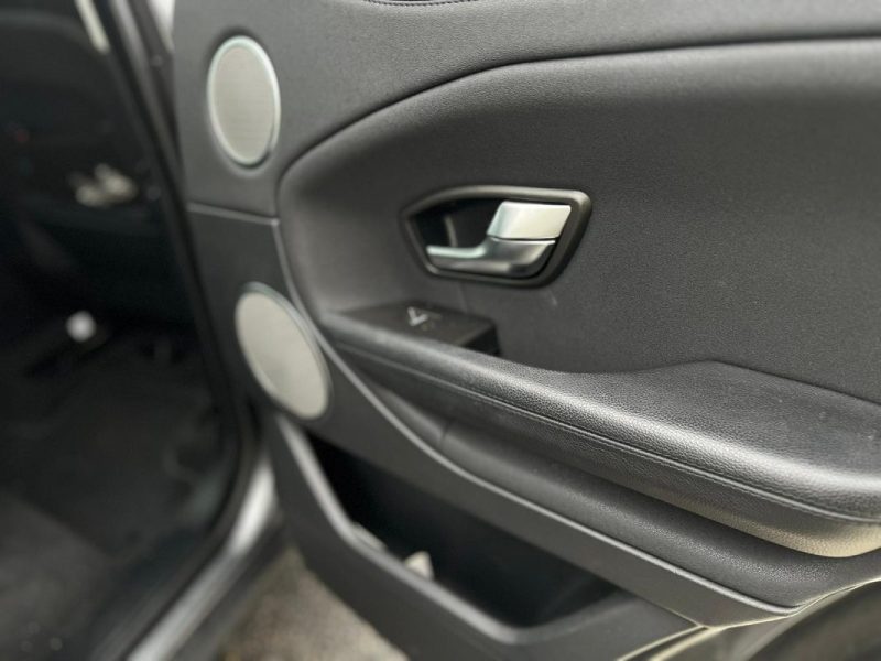 Land Rover Range Rover Evoque 2.0 TD4 180ch SE Dynamic • BVA