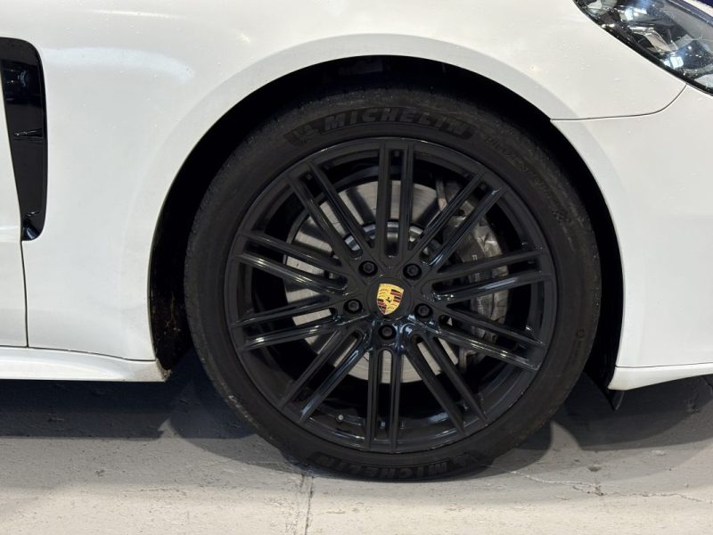 Porsche Panamera V6 2.9 462ch E-Hybrid - Suivi Porsche - Toit ouvrant -  Pack Sport Chrono