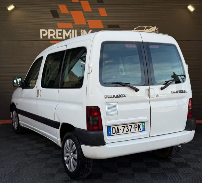 Peugeot Partner 1.6i 110 Cv Zenith Faible Kilométrage 5 Places Entretien Ok