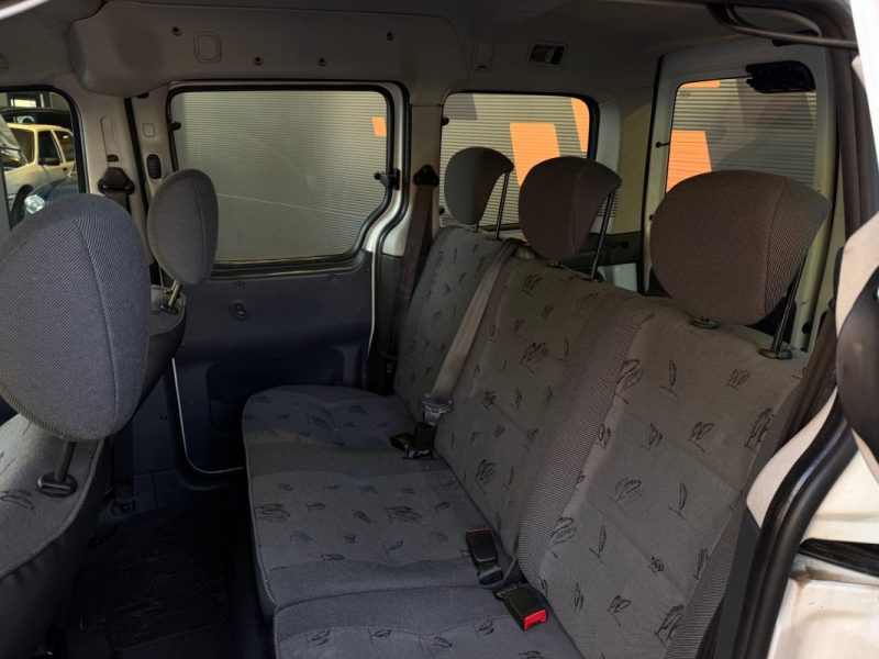 Peugeot Partner 1.6i 110 Cv Zenith Faible Kilométrage 5 Places Entretien Ok